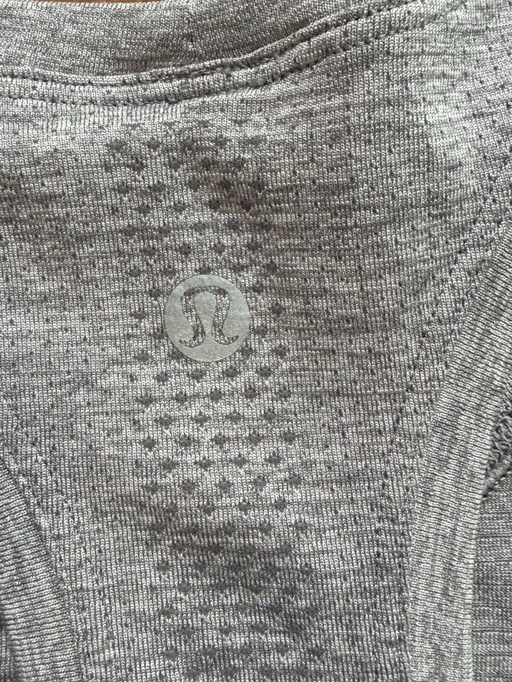 Lululemon Heathered Gray Racerback Athletic Tank Top Women’s Size 8 - Picture 2 of 4